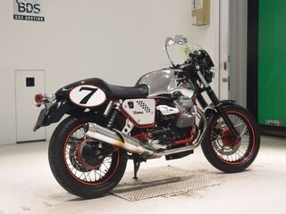 2015 Moto Guzzi V 7, серебристый, 580000 рублей, вид 5
