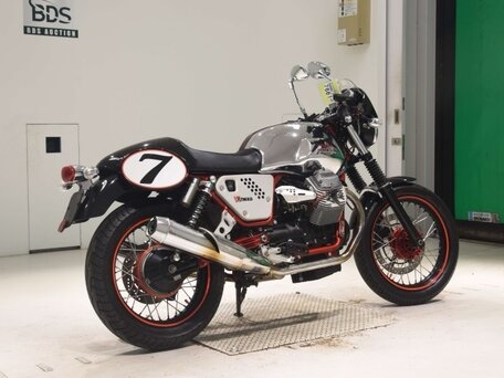 2015 Moto Guzzi V 7, серебристый, 580000 рублей, вид 5