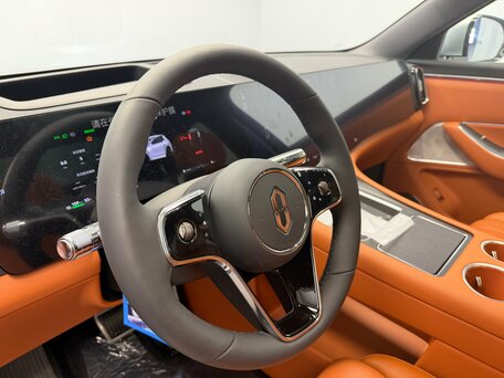 2026 Aito M8 53.4 kWh I, серебристый, 11650000 рублей, вид 5