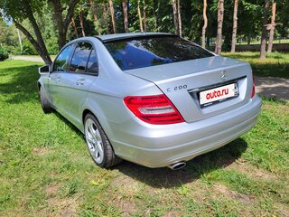 2011 Mercedes-Benz C-Класс 200 III (W204) Рестайлинг, серебристый, 1350000 рублей, вид 3