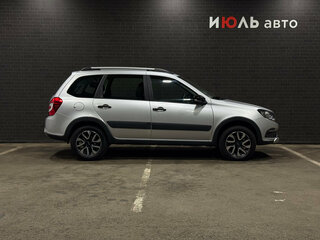 2026 Lada (ВАЗ) Granta Cross I Рестайлинг, серебристый, 1120000 рублей, вид 4