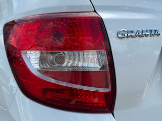 2021 Lada (ВАЗ) Granta I Рестайлинг, белый, 590000 рублей, вид 4
