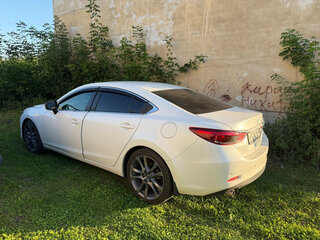 2015 Mazda 6 III (GJ) Рестайлинг, белый, 1900000 рублей, вид 3