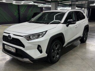 2022 Toyota RAV4 V (XA50), белый, 3500000 рублей, вид 3