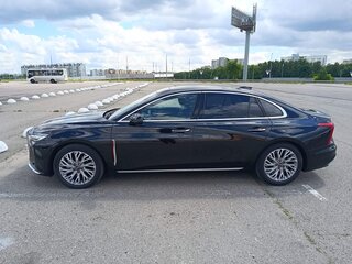 2024 Hongqi H5 II, чёрный, 2400000 рублей, вид 4