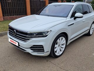 2021 Volkswagen Touareg III, белый, 6650000 рублей, вид 1