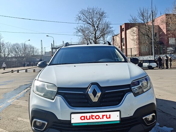 2019 Renault Sandero Stepway II Рестайлинг, белый, 850000 рублей