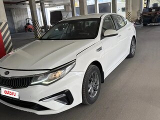 2019 Kia Optima IV Рестайлинг, белый, 1100000 рублей, вид 4