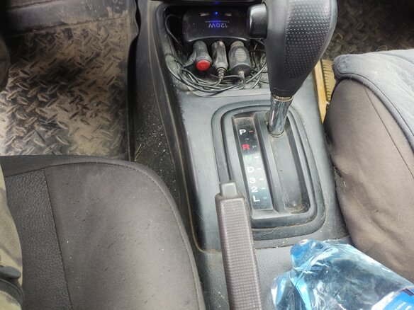 2002 Hyundai Elantra III (XD), серебристый, 300000 рублей - вид 9