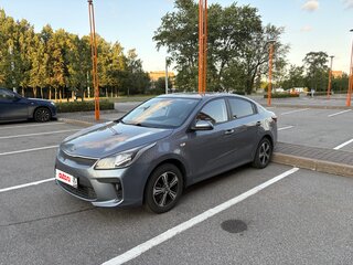 2017 Kia Rio IV, серый, 1125000 рублей, вид 1
