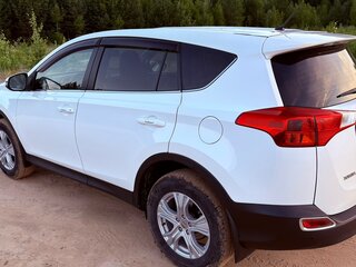 2013 Toyota RAV4 IV (XA40), белый, 2090000 рублей, вид 3