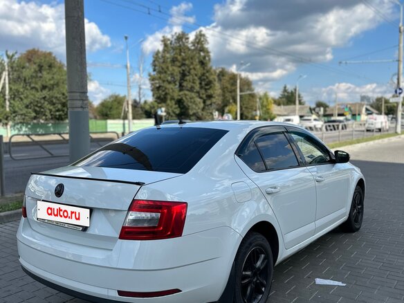 2018 Skoda Octavia III (A7) Рестайлинг, белый, 780000 рублей - вид 9