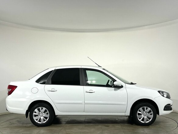 2023 Lada (ВАЗ) Granta I Рестайлинг, белый, 693000 рублей - вид 4