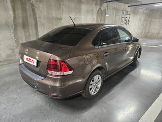 2016 Volkswagen Polo V Рестайлинг, коричневый, 1150000 рублей, вид 4