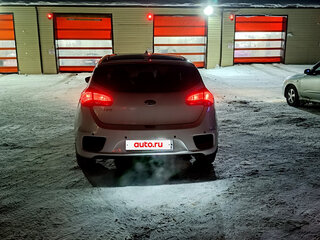 2017 Kia Ceed II Рестайлинг, белый, 1050000 рублей, вид 5
