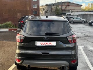 2017 Ford Kuga II Рестайлинг, серый, 1500000 рублей, вид 3