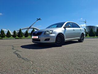 2007 Toyota Avensis II Рестайлинг, серебристый, 900000 рублей, вид 1
