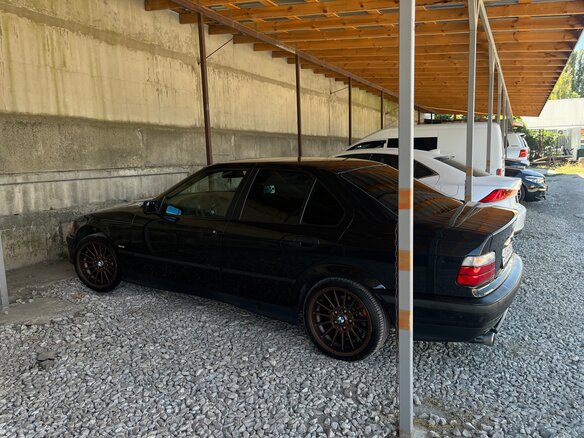 1996 BMW 3 серии 316i III (E36), чёрный, 600000 рублей - вид 1