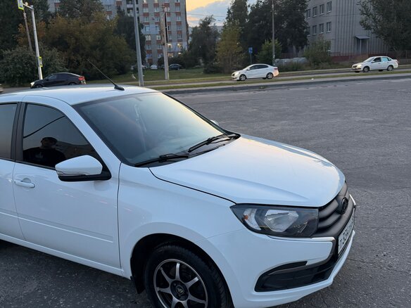 2023 Lada (ВАЗ) Granta I Рестайлинг, белый, 720000 рублей - вид 4