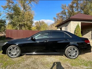 2015 Mercedes-Benz E-Класс 200 IV (W212, S212, C207) Рестайлинг, чёрный, 1600000 рублей, вид 2