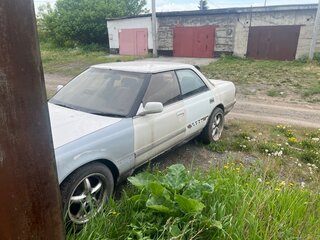 1990 Toyota Mark II VI (X80), белый, 430000 рублей, вид 4