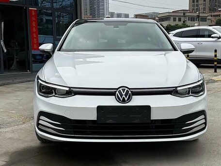 2022 Volkswagen Golf VIII, белый, 1961056 рублей, вид 2
