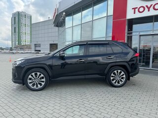 2020 Toyota RAV4 V (XA50), чёрный, 3416000 рублей, вид 3