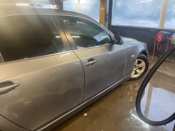 2009 BMW 5 серии 525i V (E60/E61) Рестайлинг, серый, 860000 рублей - вид 12