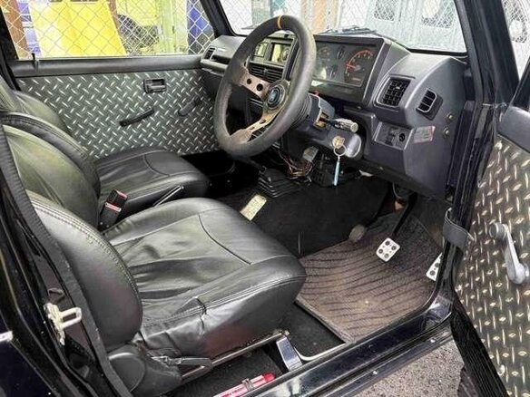 1993 Suzuki Jimny II, чёрный, 1000000 рублей - вид 8