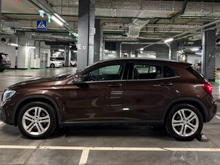 2017 Mercedes-Benz GLA 250 I (X156) Рестайлинг, коричневый, 2290000 рублей, вид 3