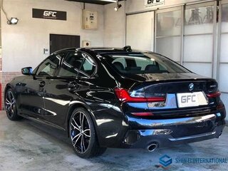 2022 BMW 3 серии 320i VII (G2x), чёрный, 2740000 рублей, вид 4