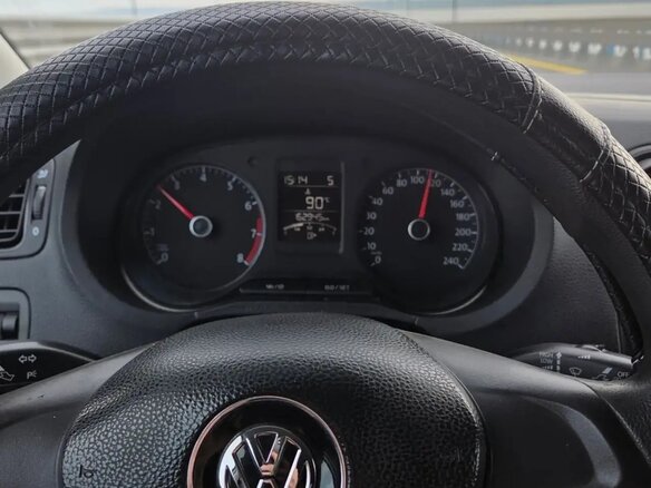 2019 Volkswagen Polo V Рестайлинг, белый, 950000 рублей - вид 5