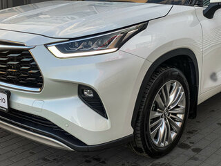 2025 Toyota Highlander IV (XU70), белый, 5199000 рублей, вид 4
