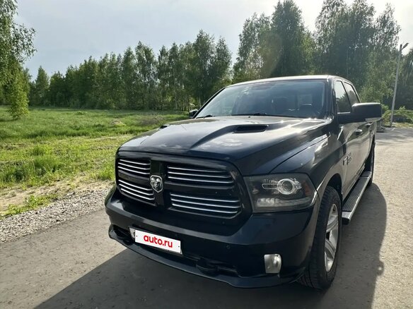 2014 Dodge RAM IV (DS/DJ), чёрный, 3900000 рублей - вид 2