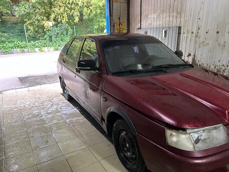 2004 Lada (ВАЗ) 2112, красный, 71000 рублей, вид 3