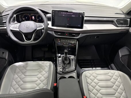 2022 Volkswagen Tayron I, чёрный, 2300000 рублей, вид 5