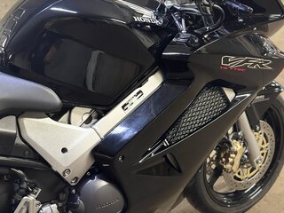 2002 Honda VFR 800, чёрный, 590000 рублей, вид 4