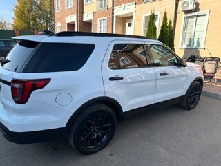 2016 Ford Explorer V Рестайлинг, белый, 2700000 рублей, вид 2