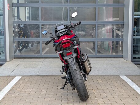 2021 Honda CRF 1100L Africa Twin, красный, 1900000 рублей, вид 4