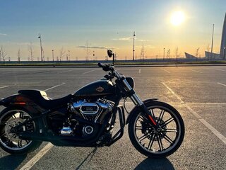 2020 Harley-Davidson Breakout, зелёный, 2000000 рублей, вид 2