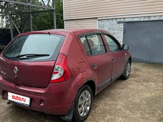 2010 Renault Sandero I, красный, 330000 рублей, вид 3