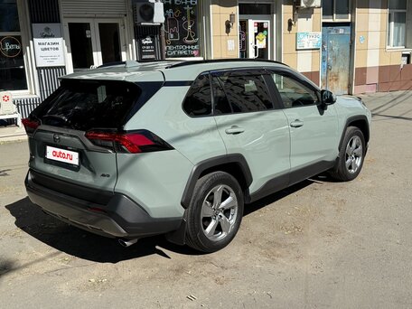 2020 Toyota RAV4 V (XA50), зелёный, 2850000 рублей, вид 3