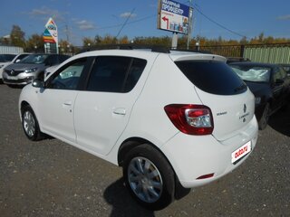 2015 Renault Sandero II, белый, 780000 рублей, вид 2