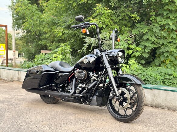 2023 Harley-Davidson Road King, чёрный, 1890000 рублей