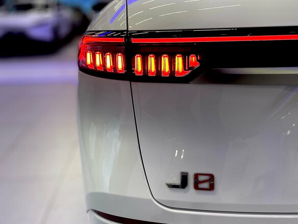 2025 Jaecoo J8, белый - вид 8