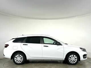 2024 Lada (ВАЗ) Vesta SW I Рестайлинг (NG), белый, 1350000 рублей, вид 5