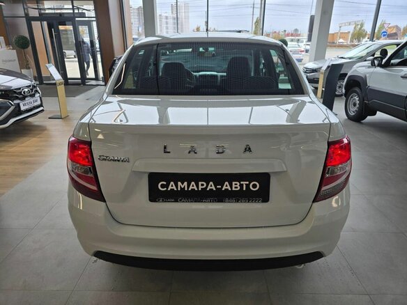 2026 Lada (ВАЗ) Granta I Рестайлинг, белый, 987000 рублей - вид 4