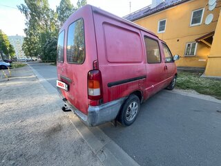 1996 Nissan Vanette Cargo III, красный, 310000 рублей, вид 5