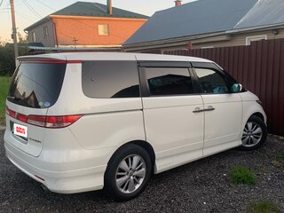 2010 Honda Elysion I Рестайлинг, белый, 1300000 рублей, вид 2