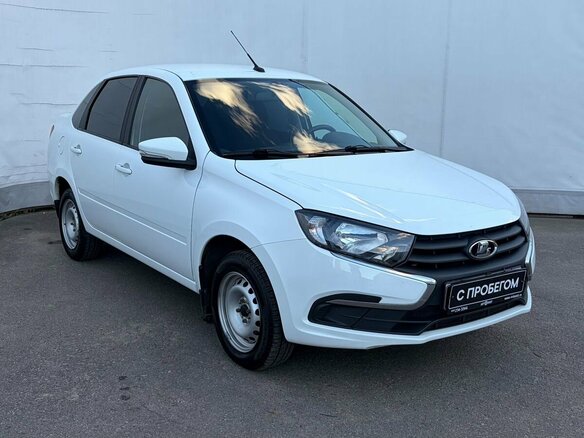 2024 Lada (ВАЗ) Granta I Рестайлинг, белый, 695000 рублей - вид 2
